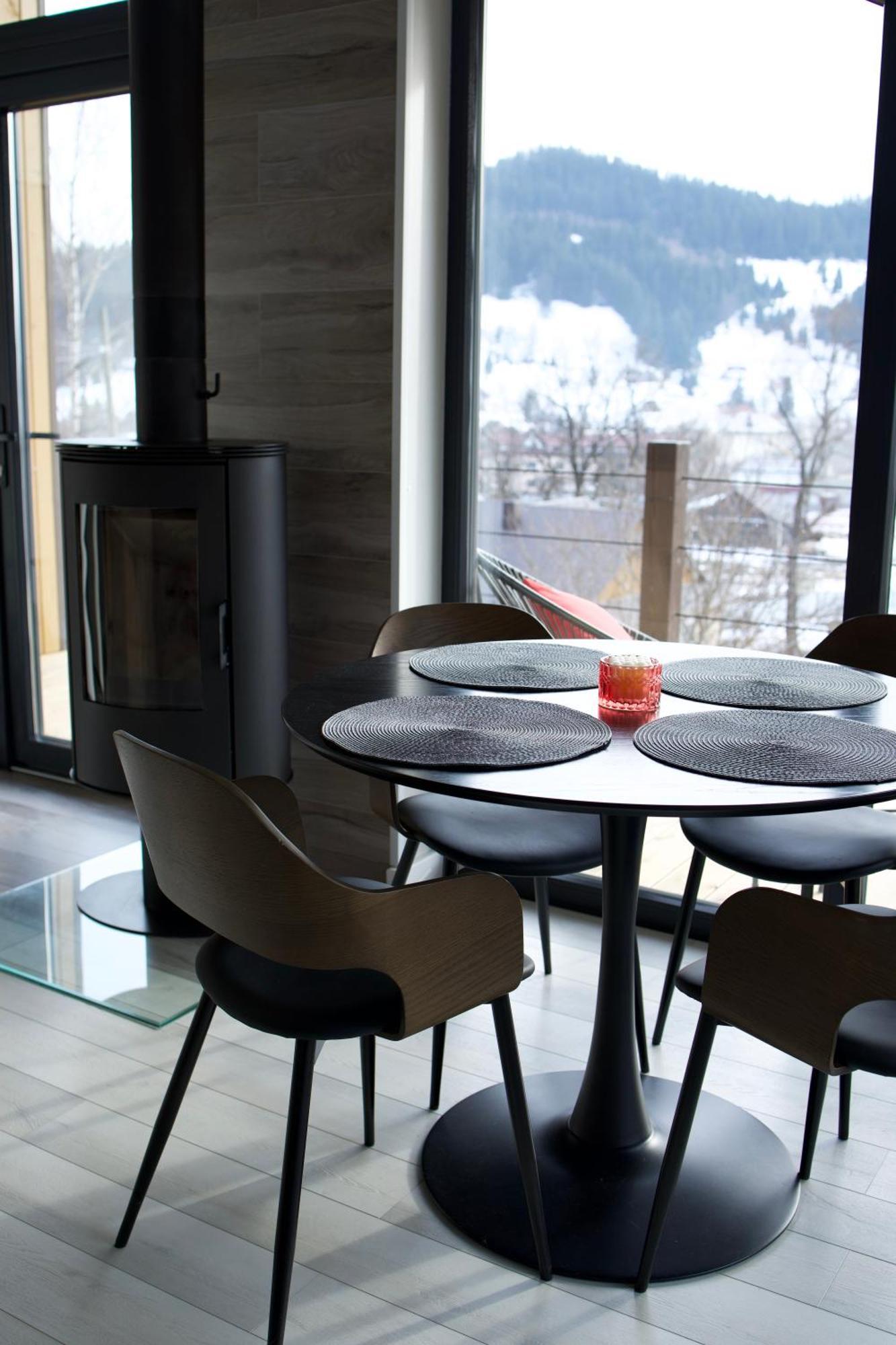 Petrick House Lägenhet Verchovyna Exteriör bild