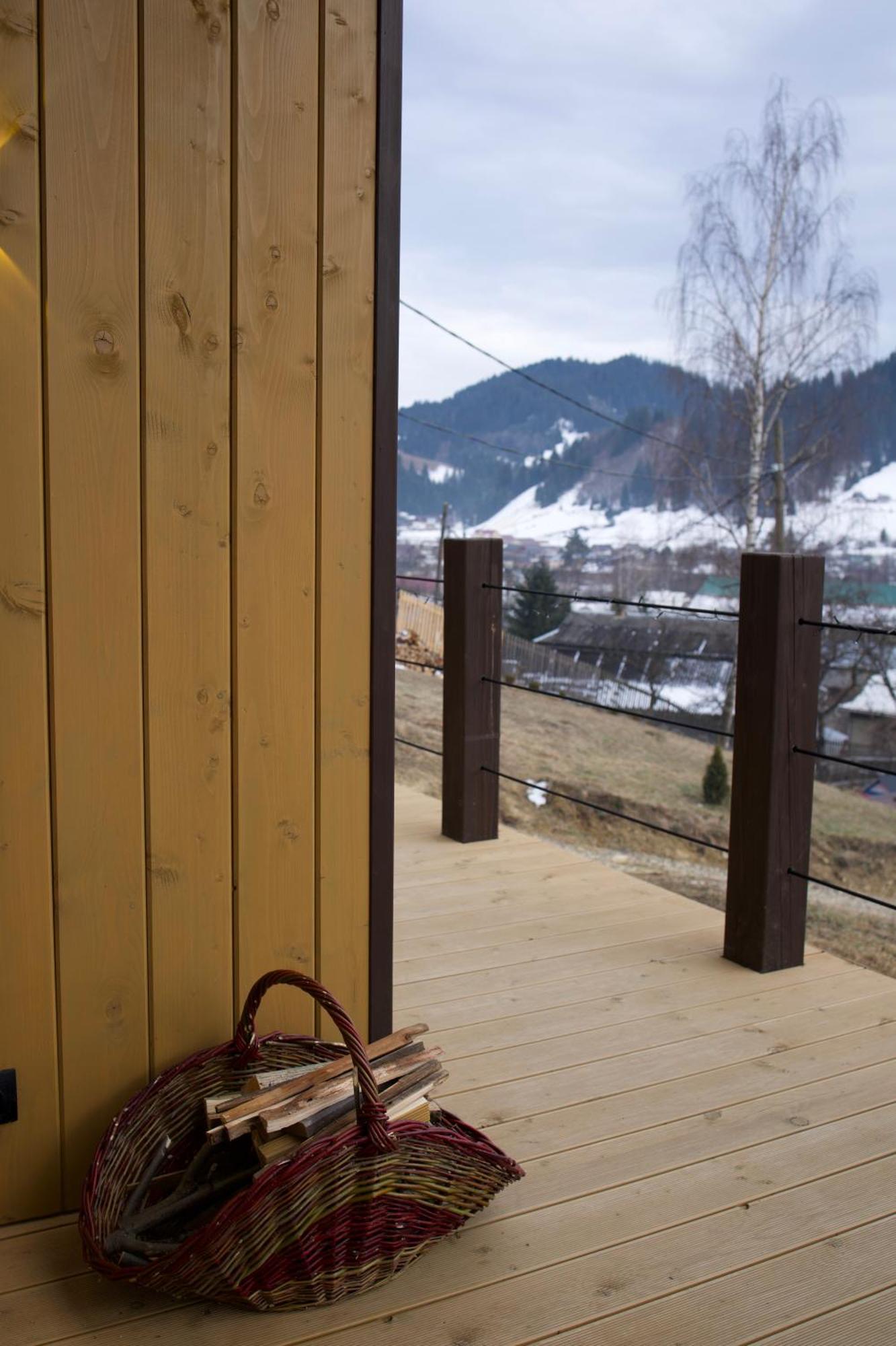 Petrick House Lägenhet Verchovyna Exteriör bild